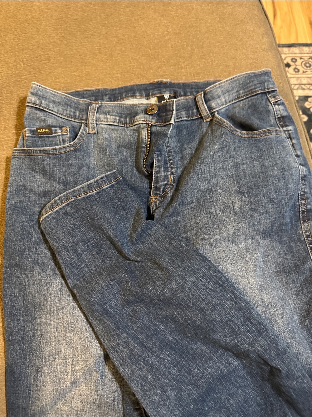 Women’s jeans
